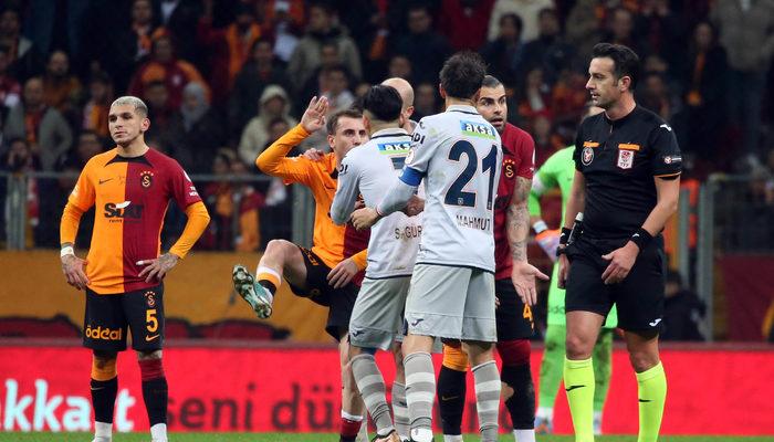 Maç bitti, Galatasaray bombaladı! Sarı-Kırmızılar'dan Başakşehir maçının ardından paylaşımlar